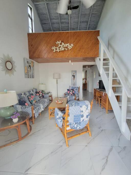 24 Maple Gardens Apartment Бриджтаун Екстериор снимка